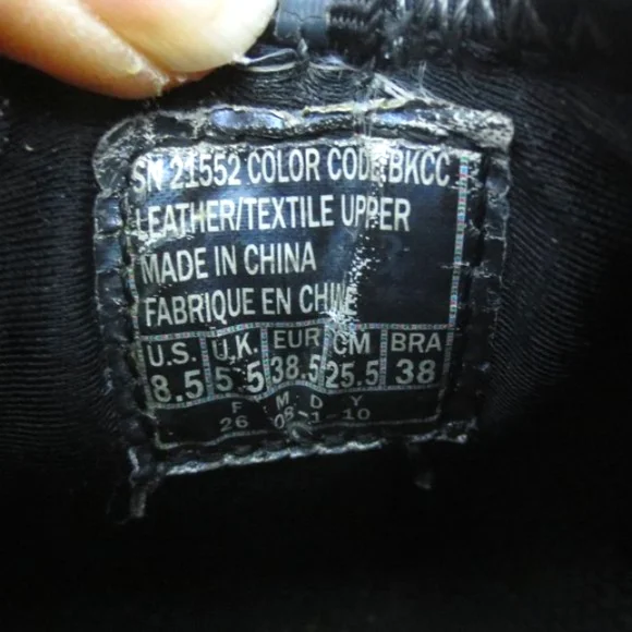 Skechers Shoes Black Striped Leather Textile Slip-ins Casual Sneakers Size 8.5 - Picture 8 of 10